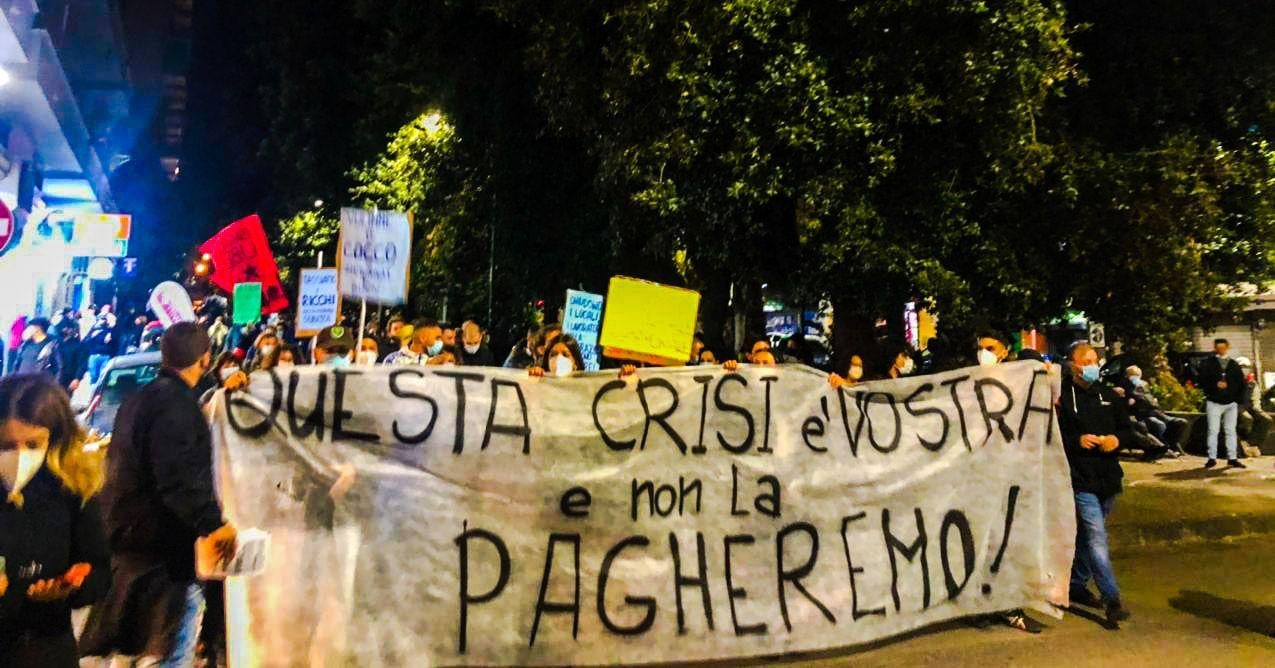 ITALIA] Dopo 8 mesi di coronavirus, esplode la protesta - "TOCCANO UNO  TOCCANO TUTTI"