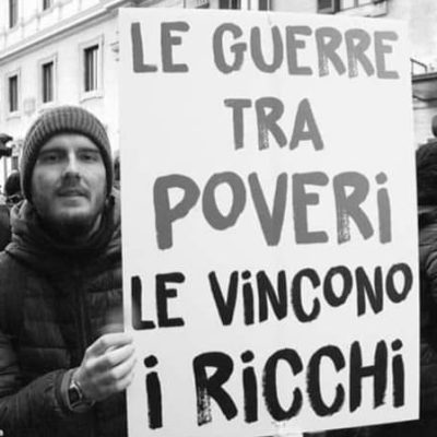guerra tra poveri vincono i ricchi