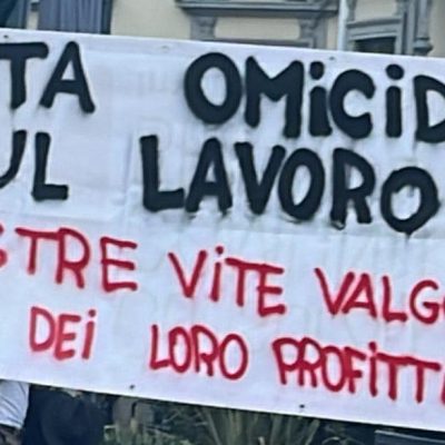 morti lavoro striscione monza salute