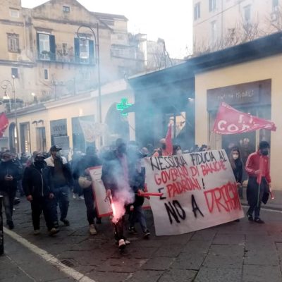 napoli corteo confindustria draghi