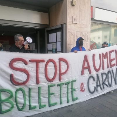 napoli disoccupati bollette enel sede