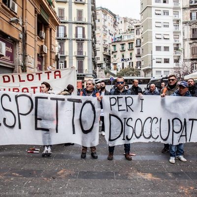 napoli disoccupati rispetto