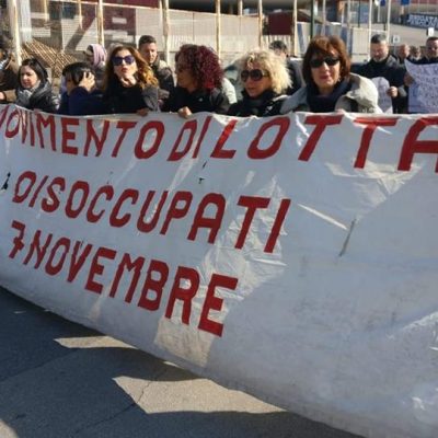 napoli disoccupati roma salario minimo