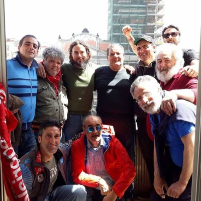 napoli protesta licenziati foto balcone campanile