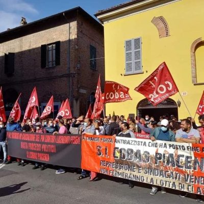 piacenza repressione manifestazione tribunale